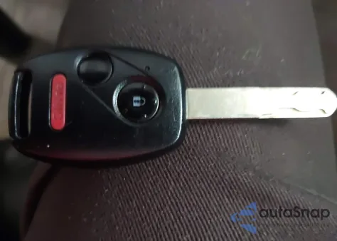 2015 Honda Odyssey Lx z USA, uszkodzony, nr VIN 5FNRL5H20FB115905